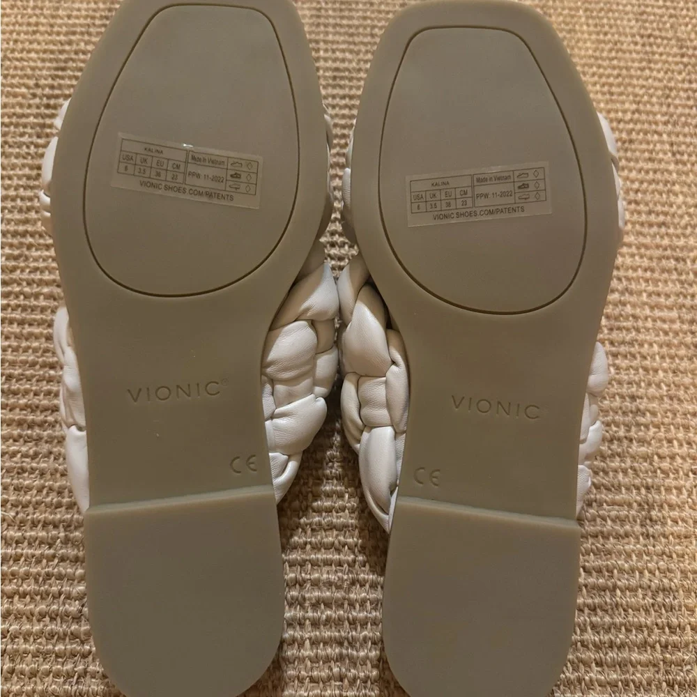 Vionic Cream Kalina Braided Slip-On Sandal
Size: 6 / Width: M - Picture 9 of 10